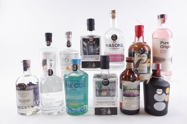 TWELVE BOTTLES GIN