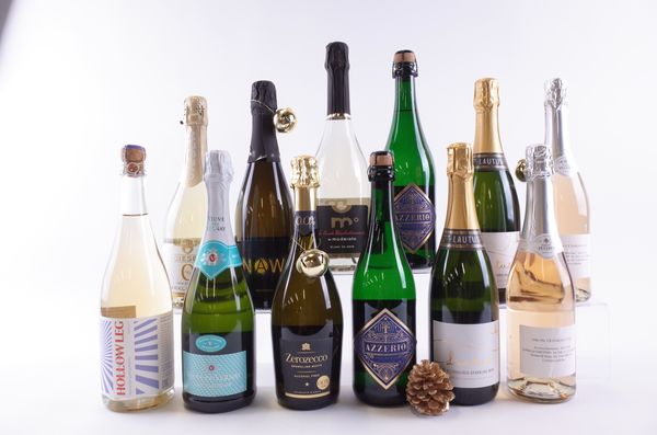 TWELVE BOTTLES ALCOHOL-FREE SPARKLING WINE