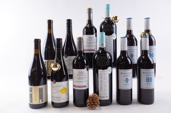 TWELVE BOTTLES ALCOHOL-FREE RED WINE