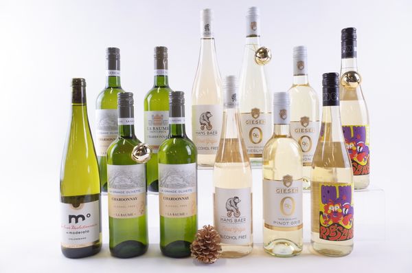 TWELVE BOTTLES ALCOHOL-FREE WHITE WINE