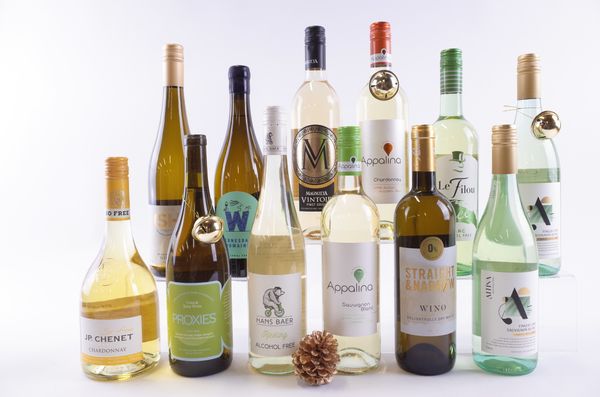 TWELVE BOTTLES ALCOHOL-FREE WHITE WINE