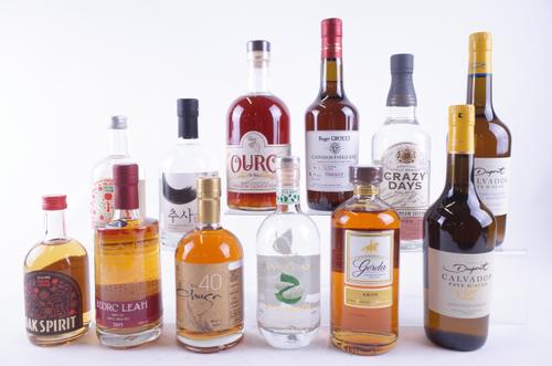TWELVE BOTTLES VARIOUS SPIRITS