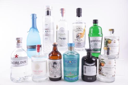 TWELVE BOTTLES GIN