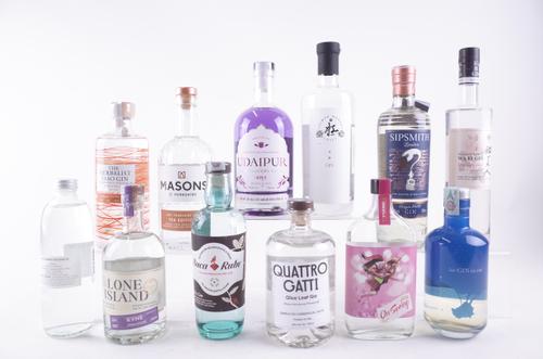 TWELVE BOTTLES GIN