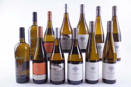 TWELVE BOTTLES CANADIAN WHITE WINE