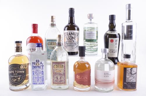 TWELVE BOTTLES GIN