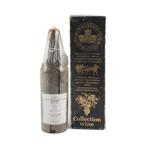A BOTTLE OF LIVADIA WHITE MUSCAT 1938 FROM THE MASSANDRA COLLECTION