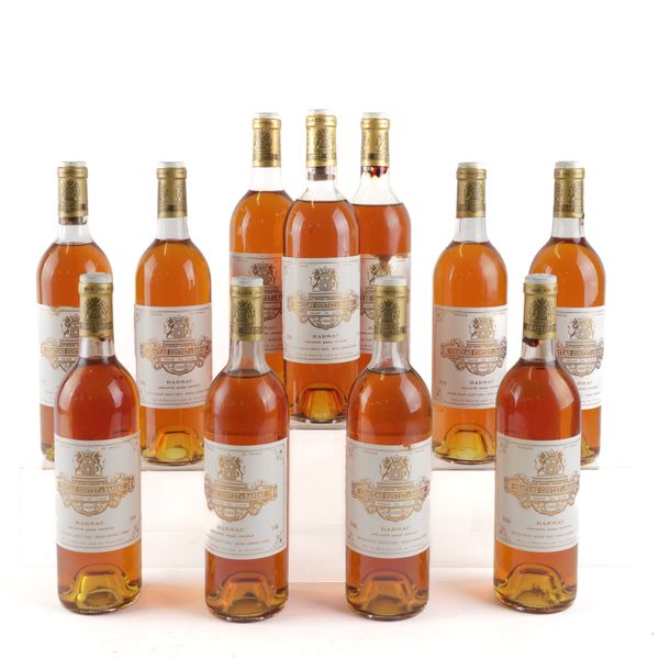 TWELVE BOTTLES OF CHATEAU COUTET A BARSAC PREMIER GRAND CRU CLASSE 1988 (12)