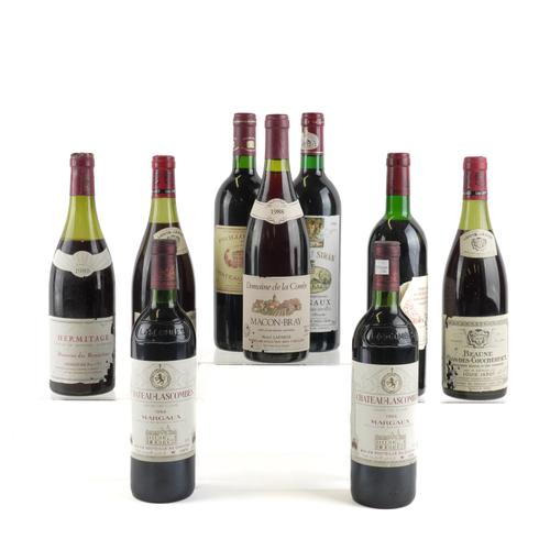 NINE BOTTLES OF RED WINE INCLUDING A BOTTLE OF PAVILLON ROUGE DU CHATEAU MARGAUX 1991 (9)