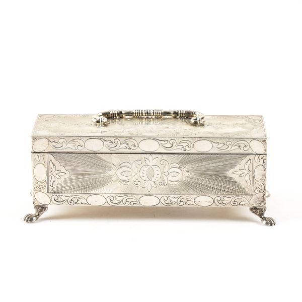 A EUROPEAN RECTANGULAR HINGE LIDDED TRINKET BOX