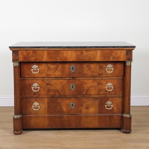 A 19TH CENTURY FRENCH MARBLE TOPPED GILT METAL MOUNTED FOUR DRAWER COMMODE