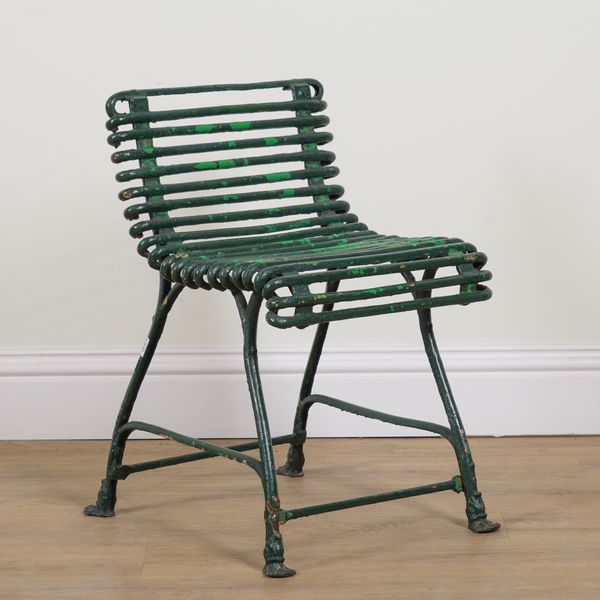 ARRAS; AN EARLY 20TH CENTURY GREEN PAINTED WROUGHT IRON GARDEN CHAIR