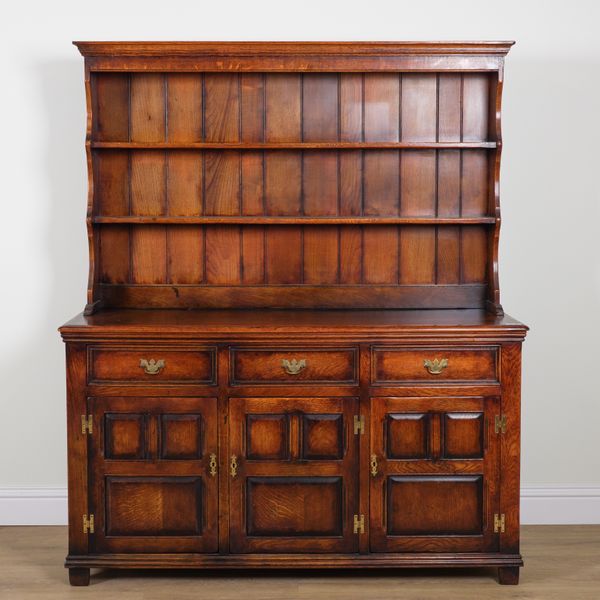 A 17TH CENTURY STYLE OAK DRESSER