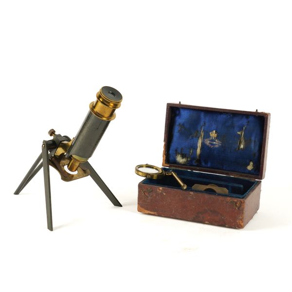 MURRAY & HEATH, LONDON: A SMALL CASED MICROSCOPE