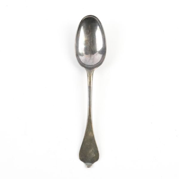 A QUEEN ANNE SILVER RAT TAIL PATTERN TABLESPOON