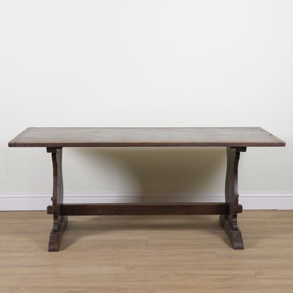 A 17TH CENTURY STYLE OAK DINING TABLE