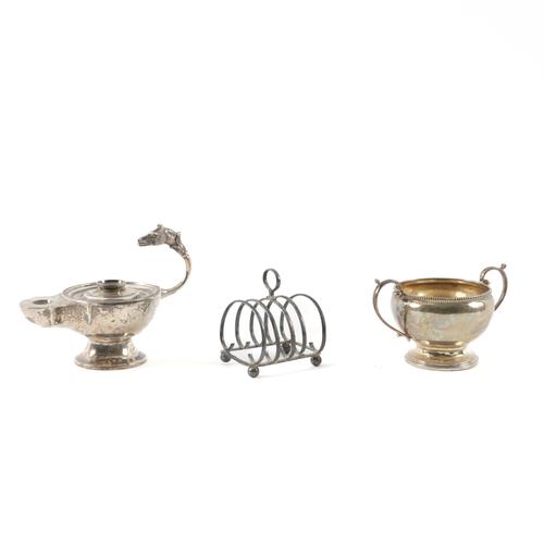 A SILVER TOASTRACK AND TWO FURTHER ITEMS (3)