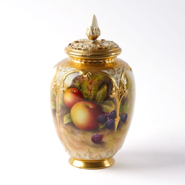 A ROYAL WORCESTER POT POURRI VASE AND PIERCED COVER (2)