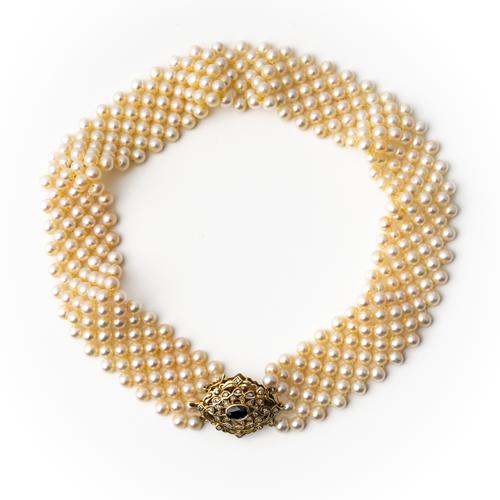 A MULTIPLE ROW CULTURED PEARL CHOKER