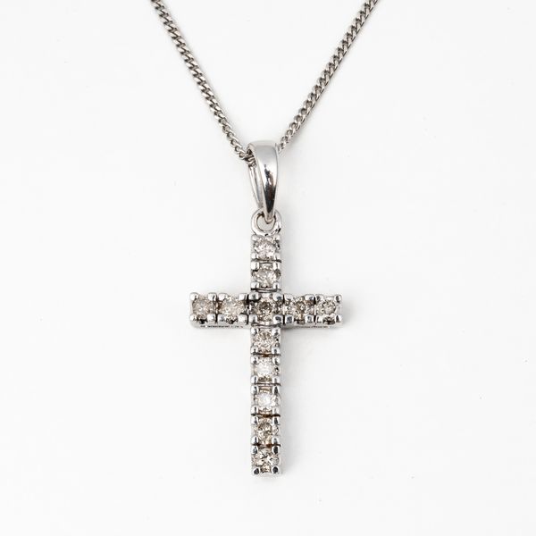 A WHITE GOLD AND DIAMOND PENDANT CROSS (2)