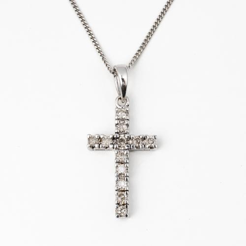 A WHITE GOLD AND DIAMOND PENDANT CROSS (2)