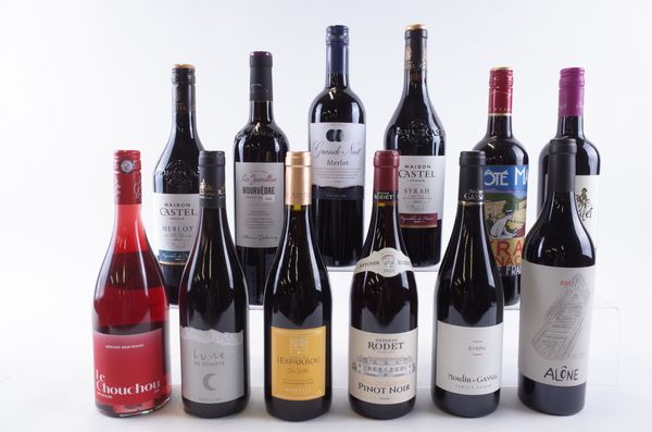 TWELVE BOTTLES FRENCH RED WINE