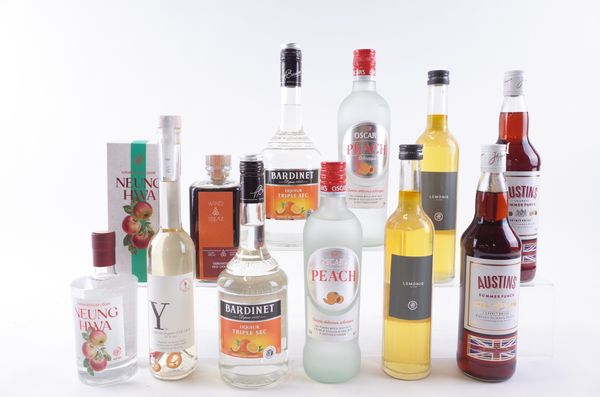 TWELVE BOTTLES VARIOUS LIQUEURS