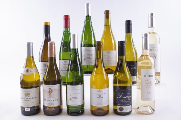 TWELVE BOTTLES FRENCH WHITE WINE