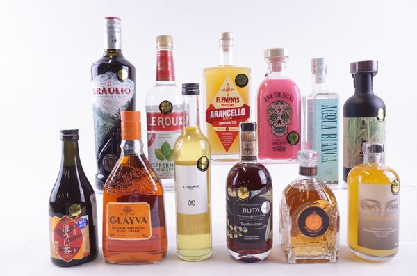 TWELVE BOTTLES VARIOUS SPIRITS AND LIQUEURS