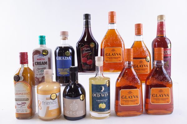 TWELVE BOTTLES VARIOUS SPIRITS AND LIQUEURS