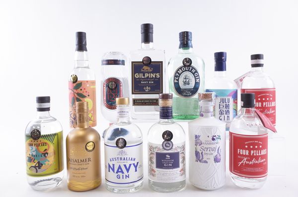 TWELVE BOTTLES GIN