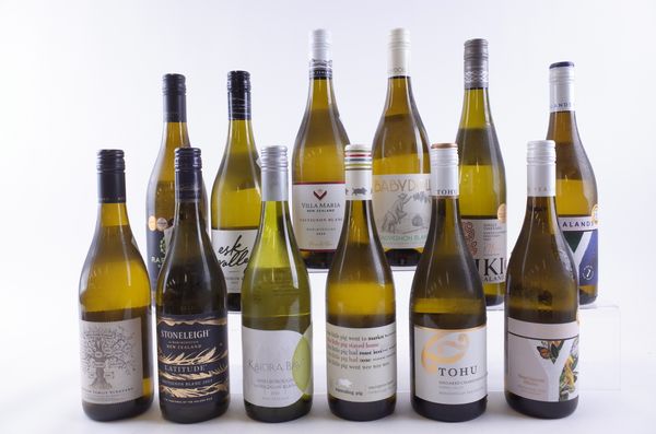 TWELVE BOTTLES NEW ZEALAND WHITE WINE