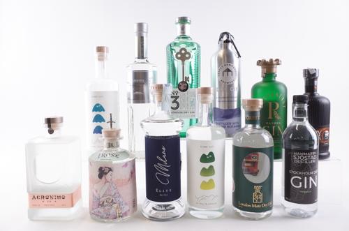TWELVE BOTTLES GIN