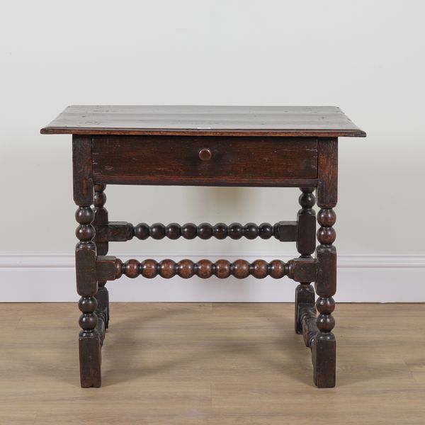 AN 18TH CENTURY OAK SINGLE DRAWER SIDE TABLE