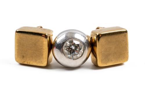 AN 18CT WHITE GOLD AND DIAMOND SINGLE STONE EARSTUD AND A PAIR OF GOLD EARSTUDS (3)