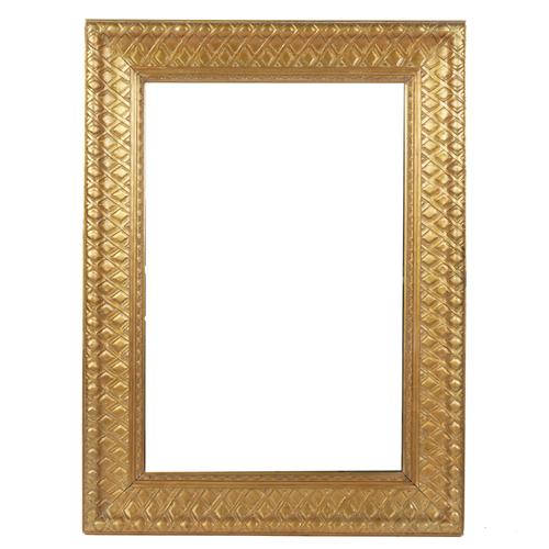 A GILT FRAMED RECTANGULAR WALL MIRROR