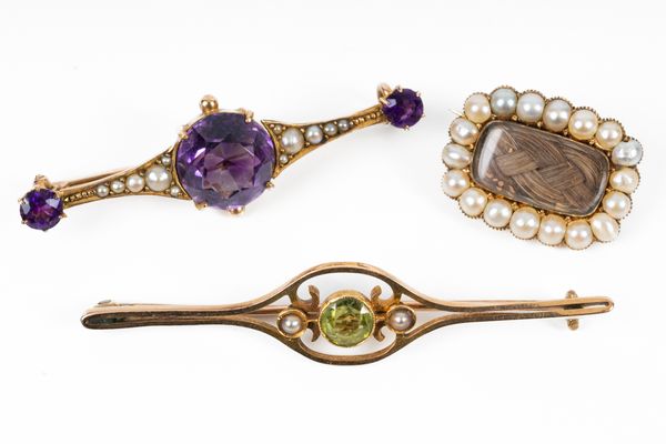 THREE GOLD AND GEM SET BROOCHES (3)