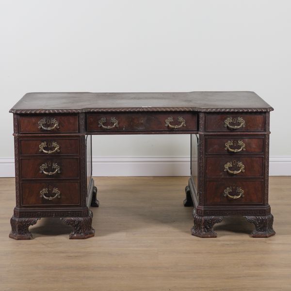 A MID 18TH CENTURY STYLE MAHOGANY INVERTED BREAK FRONT NINE DRAWER PEDASTAL DESK