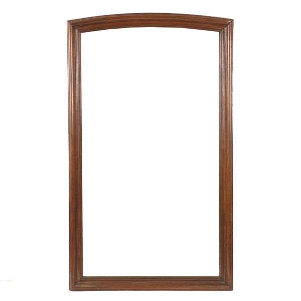 AN EARLY 20TH CENTURY WALNUT FRAMED MIRROR