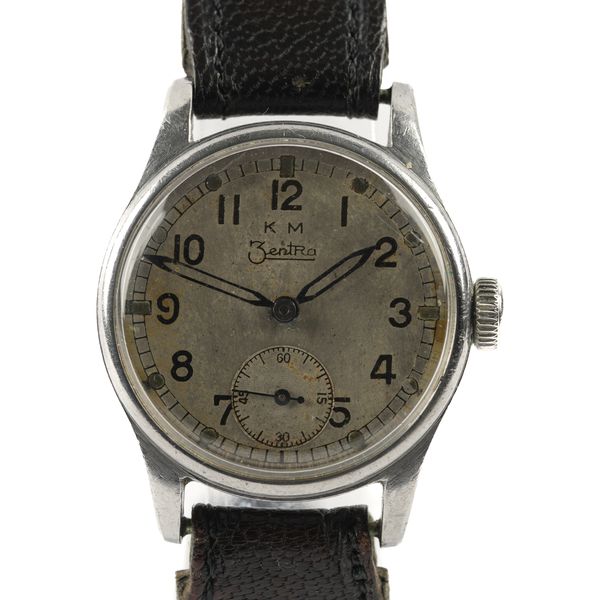 A WORLD WAR II PERIOD KRIEGSMARINE ZENTRA STEEL CASED GENTLEMAN'S WRISTWATCH