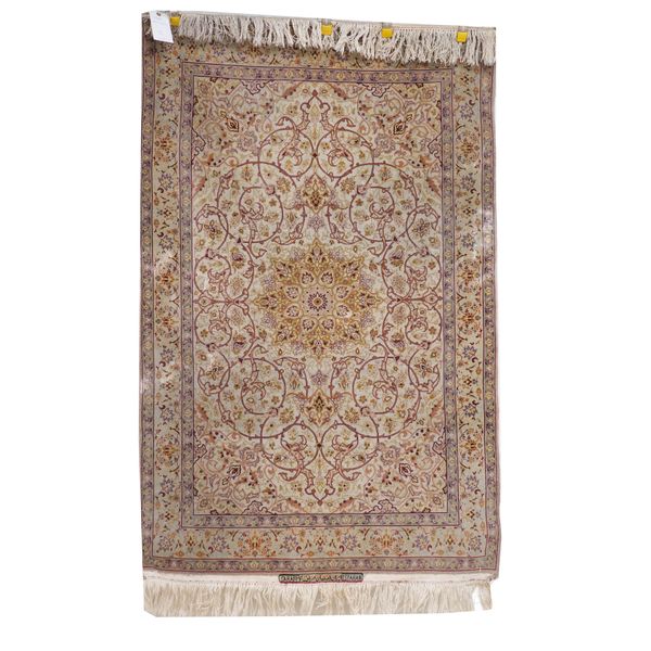 A FINE ESFAHAN RUG, PERSIAN