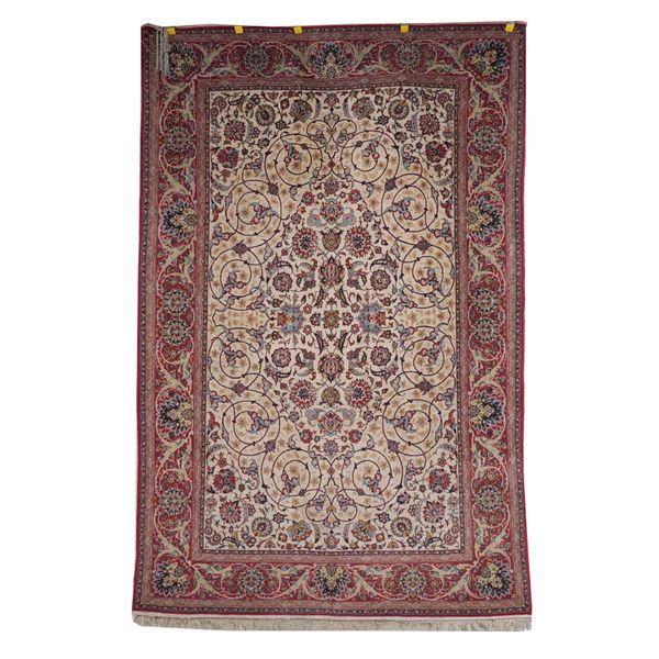 AN FINE ESFAHAN RUG, PERSIAN