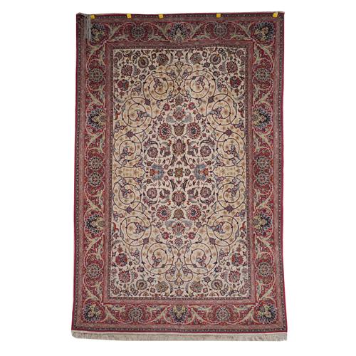 AN FINE ESFAHAN RUG, PERSIAN
