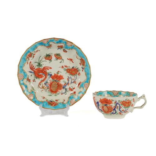 A WORCESTER TEACUP AND SAUCER (2)