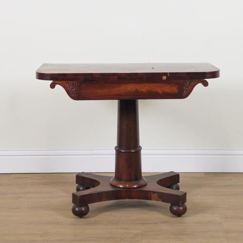 A WILLIAM IV ROSEWOOD CARD TABLE