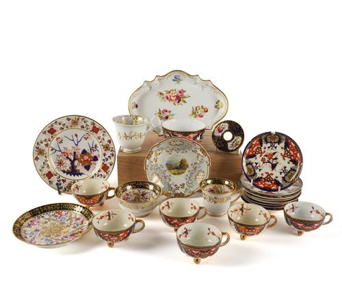 A GROUP OF ENGLISH PORCELAIN ( 24)