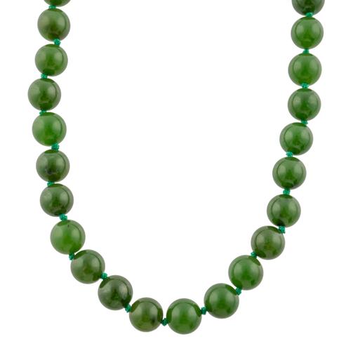 A JADE BEAD NECKLACE