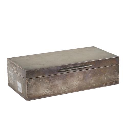 A SILVER RECTANGULAR TABLE CIGARETTE BOX