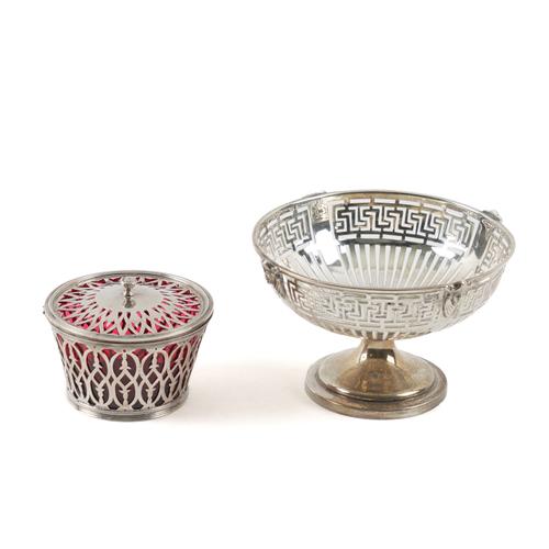 A SILVER PEDESTAL BONBON DISH AND A SILVER POT POURRI BOX (2)