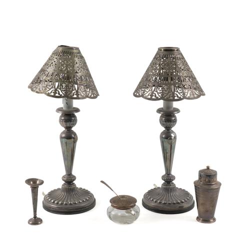 A GROUP OF SILVER AND PLATED WARES (8)